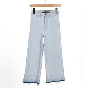 NEW $300 Veronica Beard flare jeans Size 26